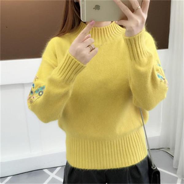 Andrée™ - Thick Flower Embroidered Sweater