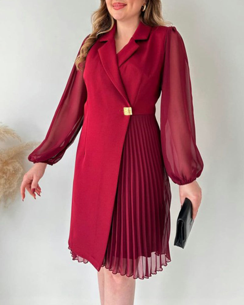Noella™ - Festive dress with gold buckle