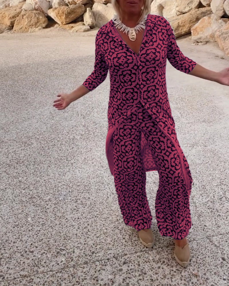 Livia™ - Vintage Printed Set with Lapels and Buttons