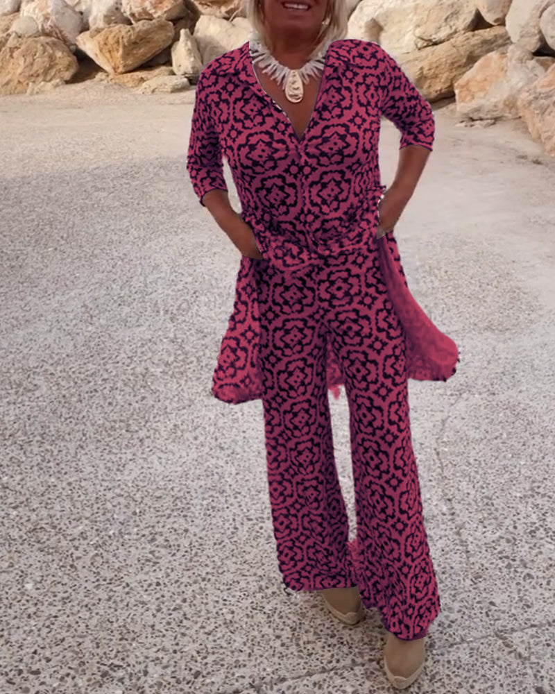 Livia™ - Vintage Printed Set with Lapels and Buttons