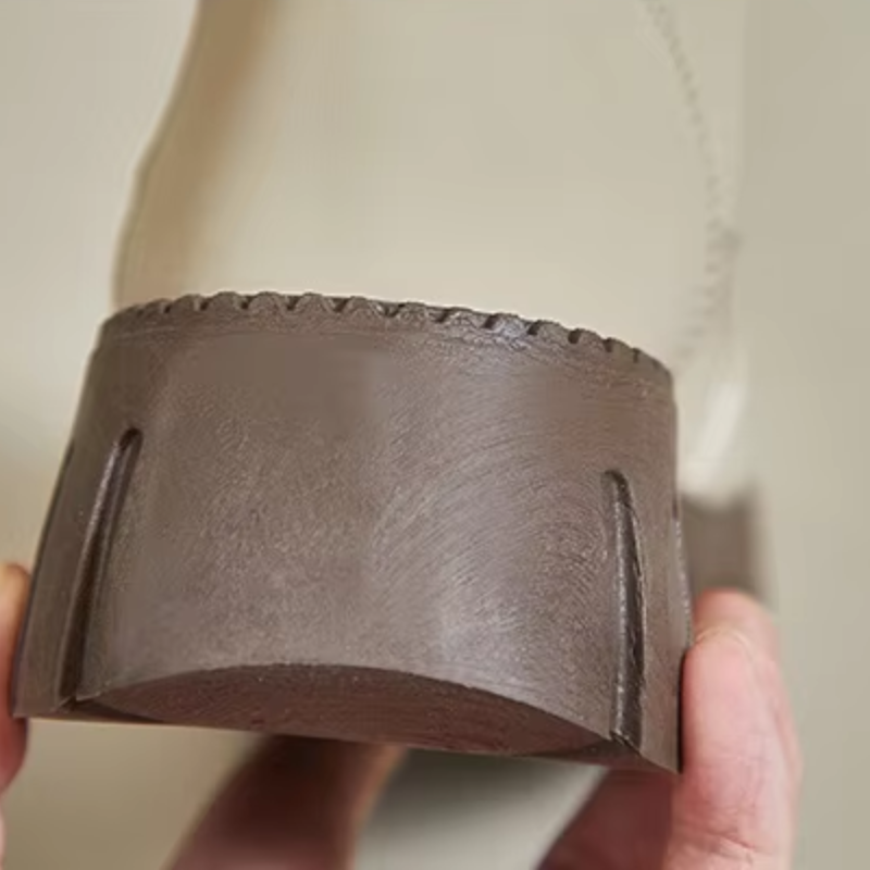 Elisa - Comfort and Waterproof Protection Guaranteed