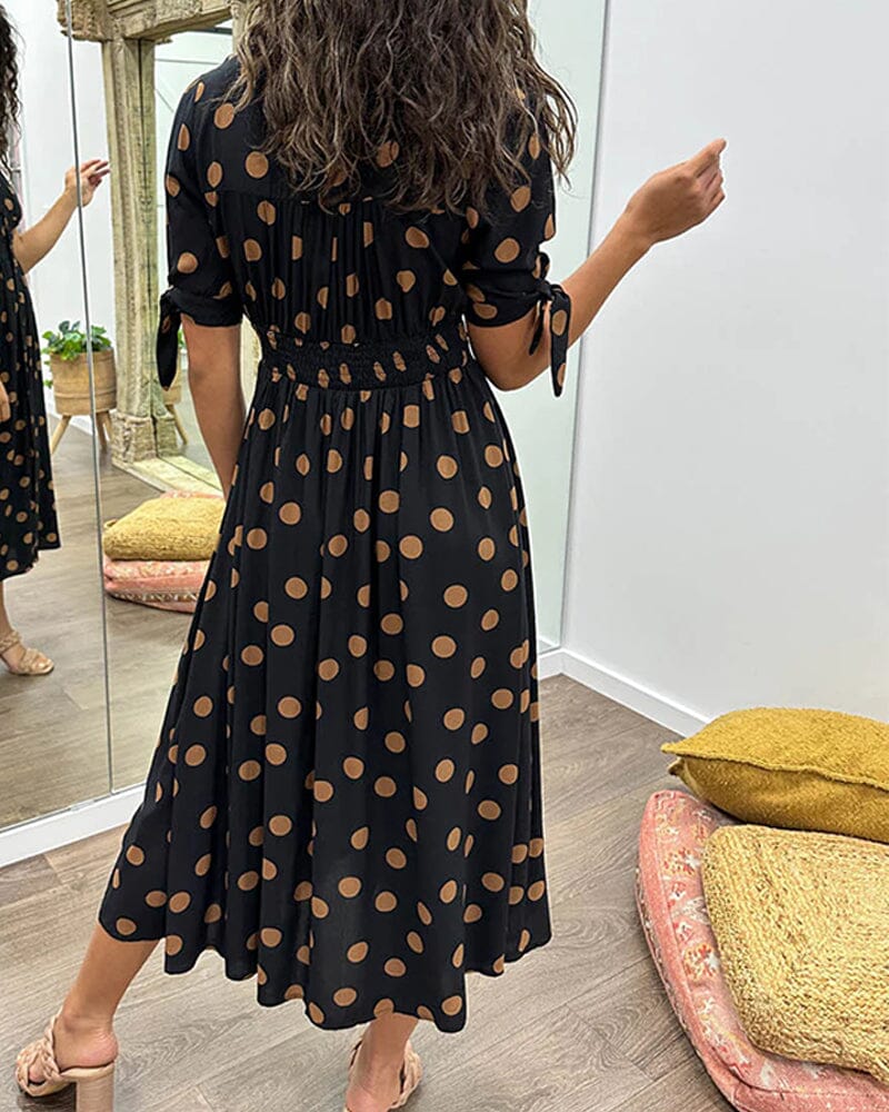 Mina™ - Robe à pois avec décolleté profond et pointu