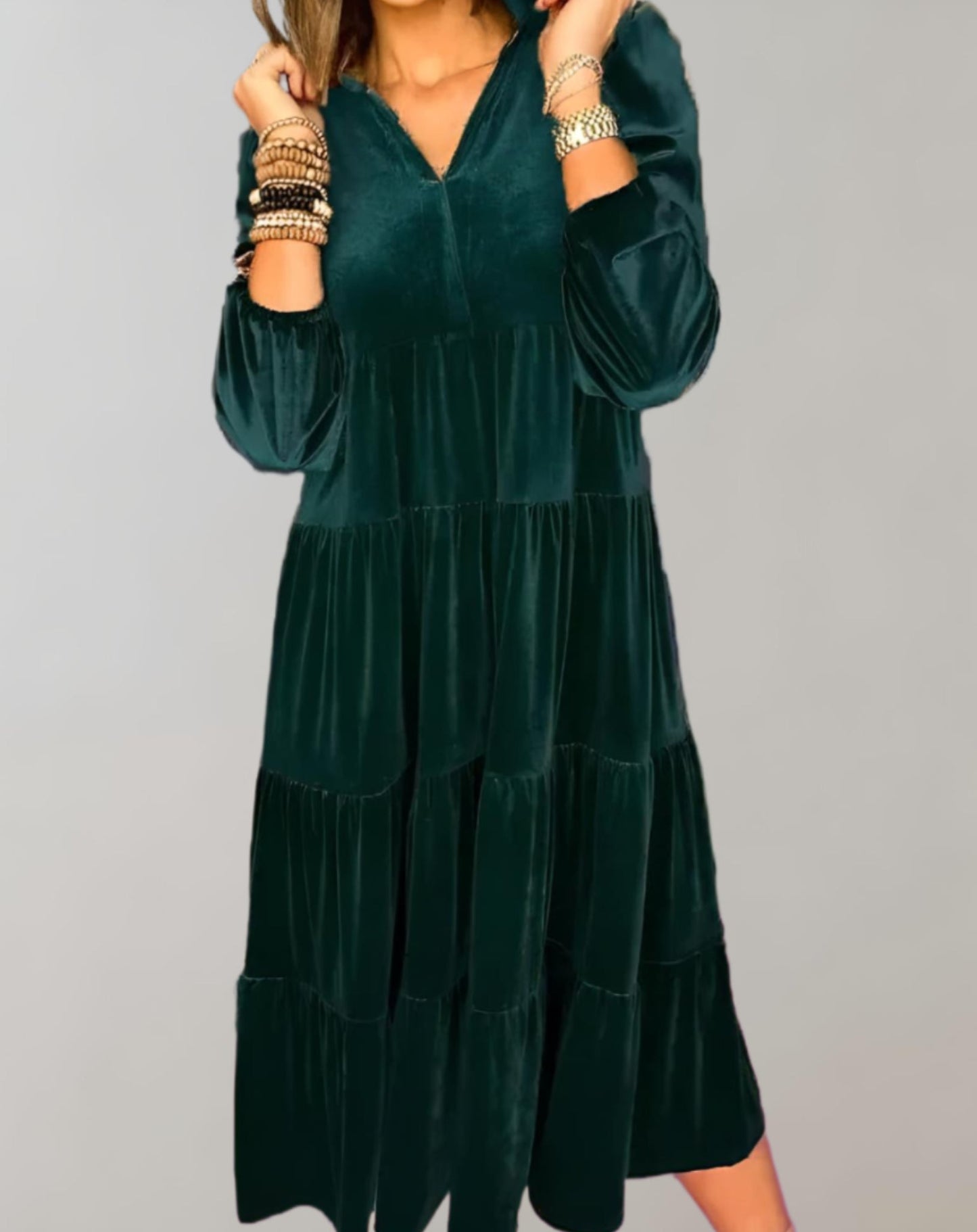 Louiza™ - Flowing velvet dress with V-neckline