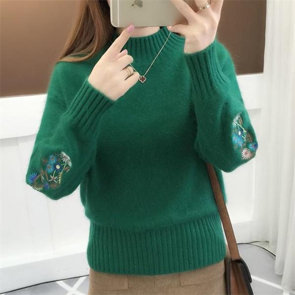 Andrée™ - Thick Flower Embroidered Sweater