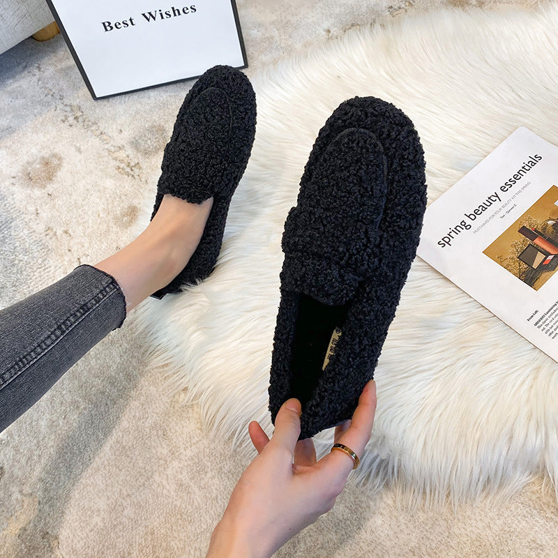Nora™ - Warmth and Elegance for Winter