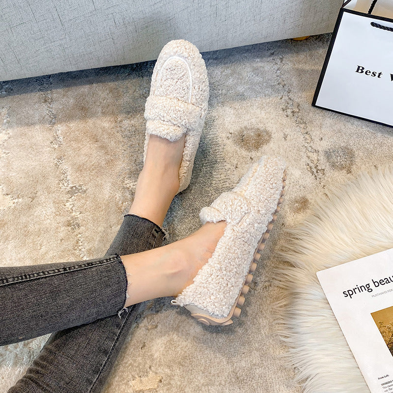 Nora™ - Warmth and Elegance for Winter