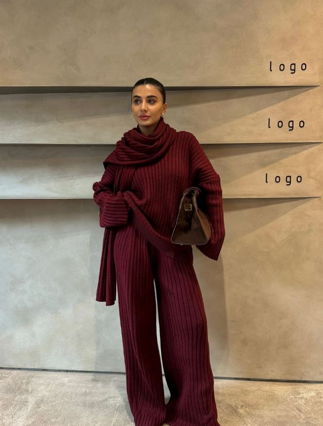 Jeannie™ - Burgundy set with sweater and wide leg pants