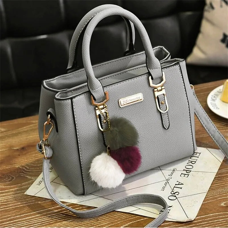 Honorine™ - Elegant and practical leather handbag