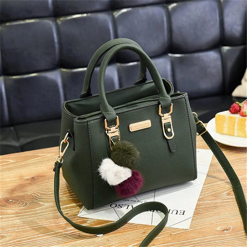 Honorine™ - Elegant and practical leather handbag