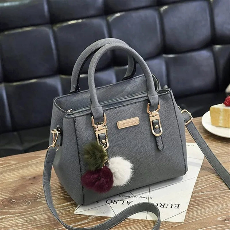 Honorine™ - Elegant and practical leather handbag
