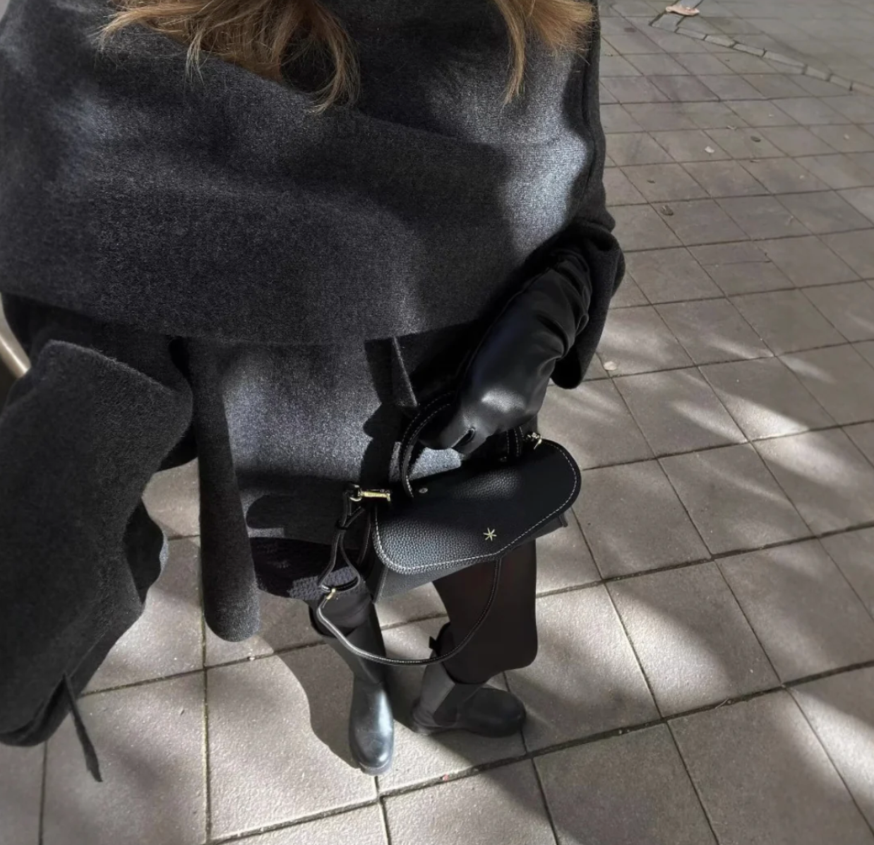 Lizzy™ - Elegant Winter Cape