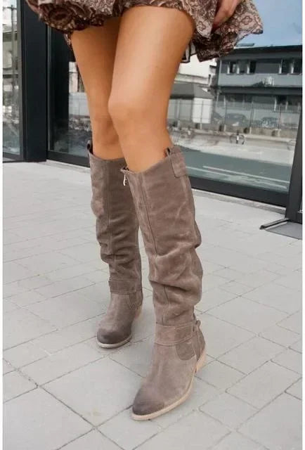 Elke™ - Chic Cowboy Boots for a Comfortable Winter