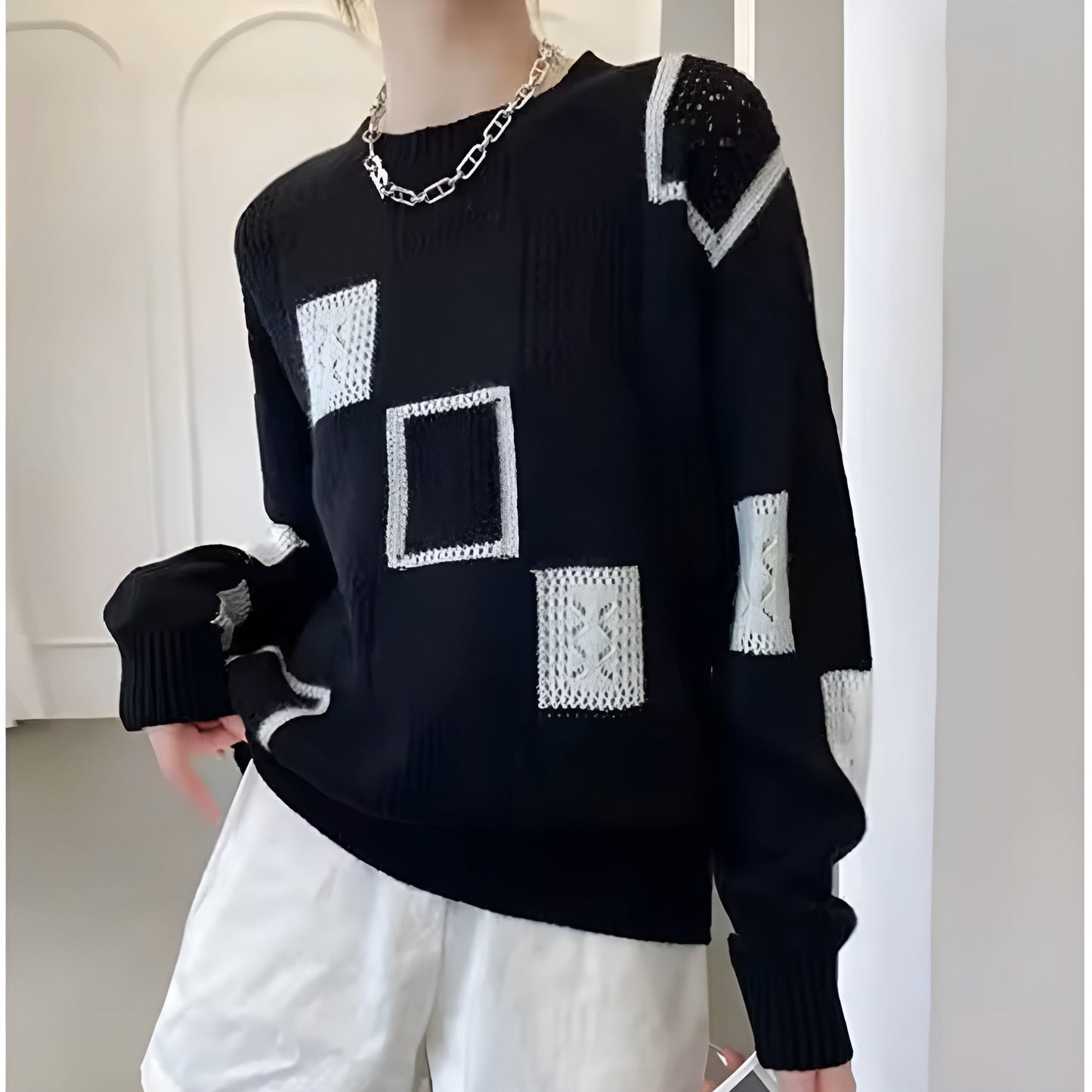 Alida™ - Unique and elegant feminine sweater