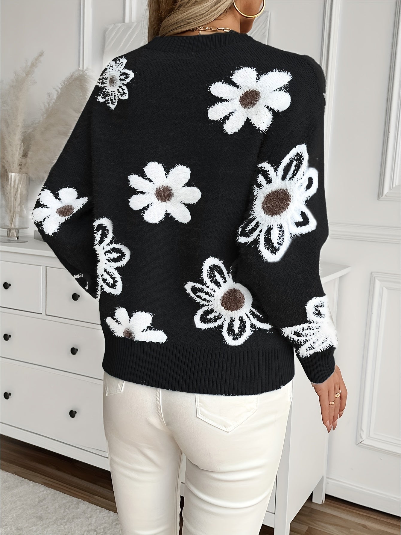 Madeleine™ - Women's Floral Sweater