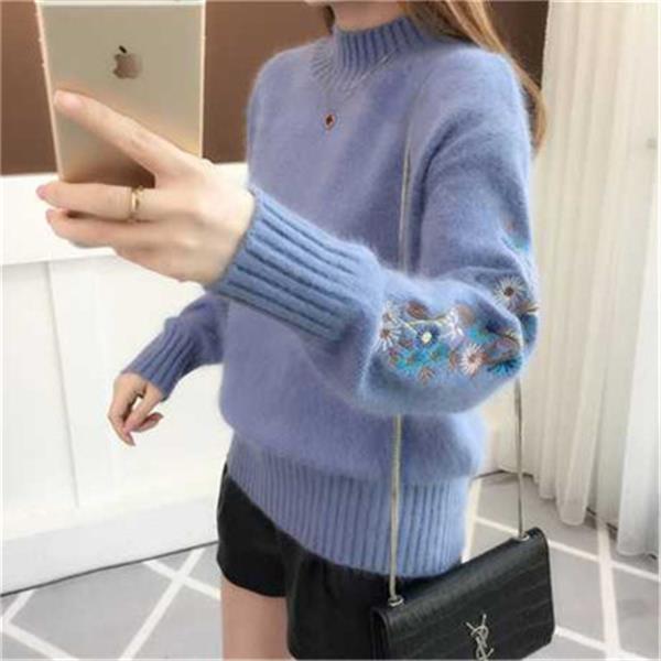Andrée™ - Thick Flower Embroidered Sweater