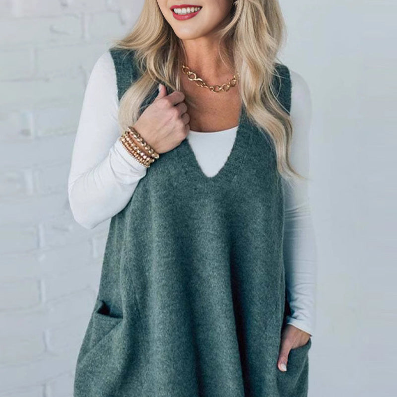Carole™ - Sleeveless Knit Vest with Pockets and V-Neck