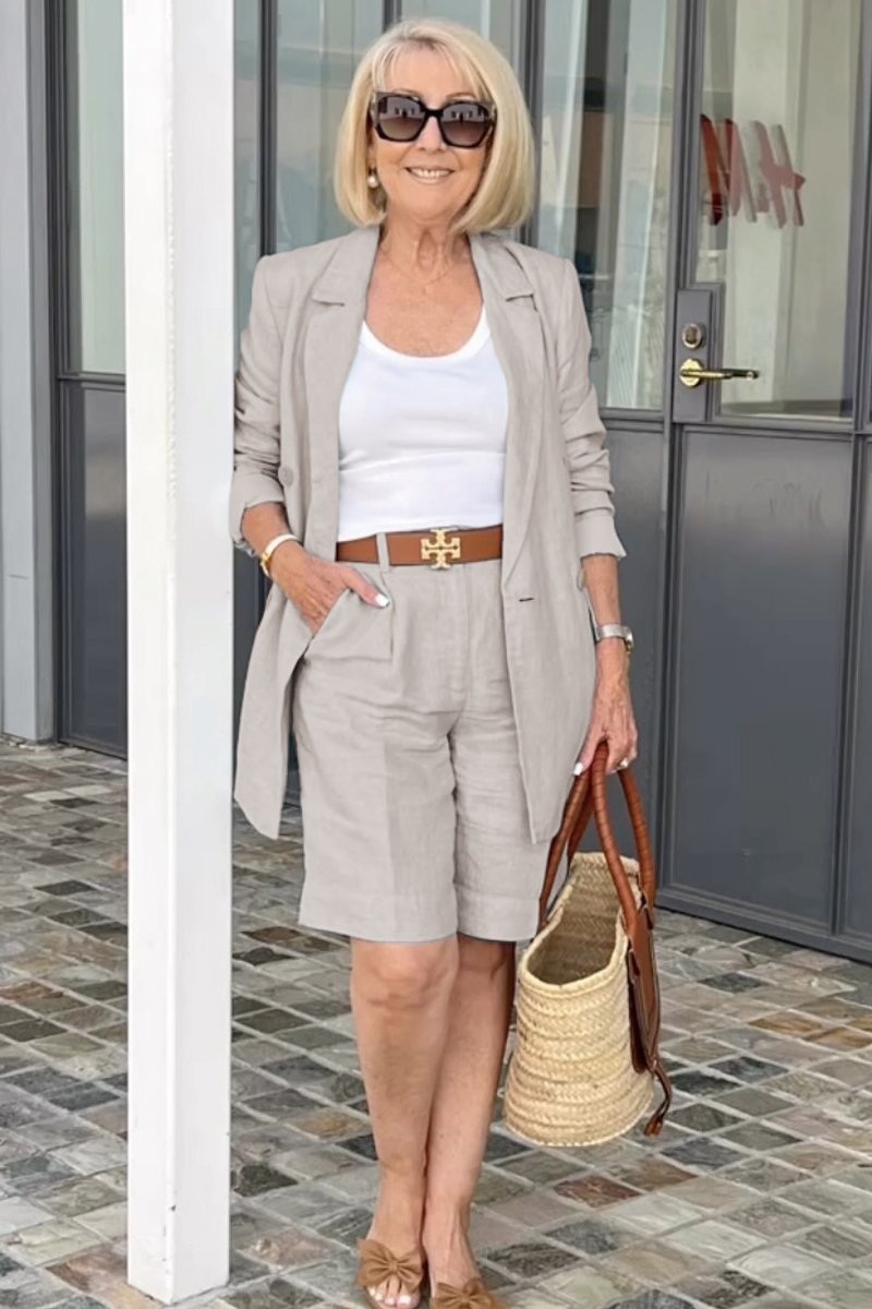 Bianca™ - Chic Set with Floral Jacket and Shorts