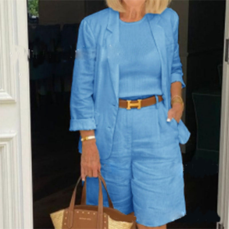 Bianca™ - Chic Set with Floral Jacket and Shorts
