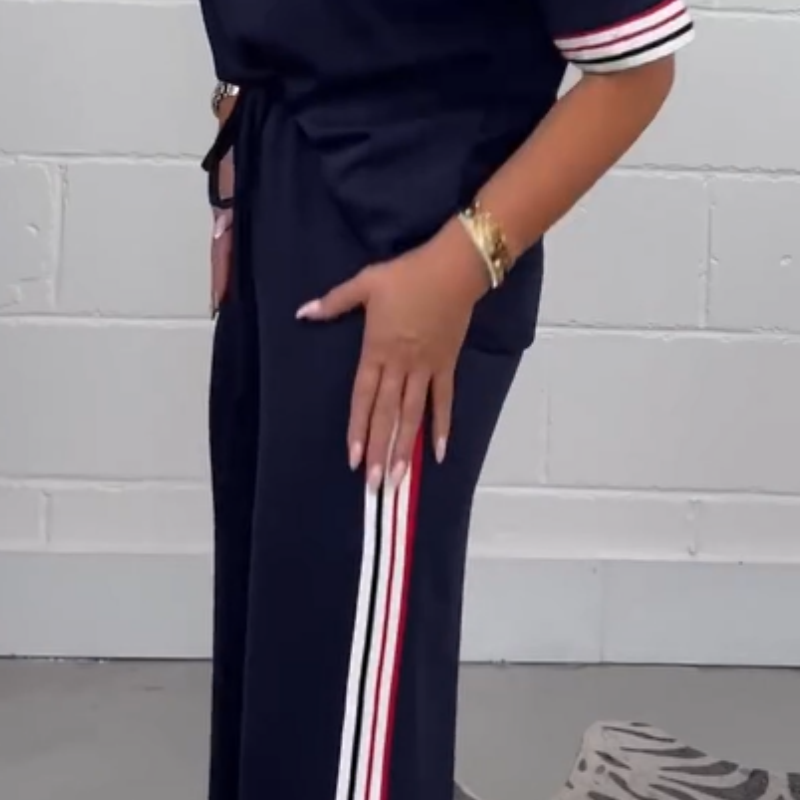 T-shirt à manches courtes et jogging à rayures latérales pour femme Milla™