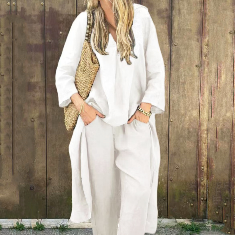Perrine™ - 2-Piece Set with Pockets and V-Neck