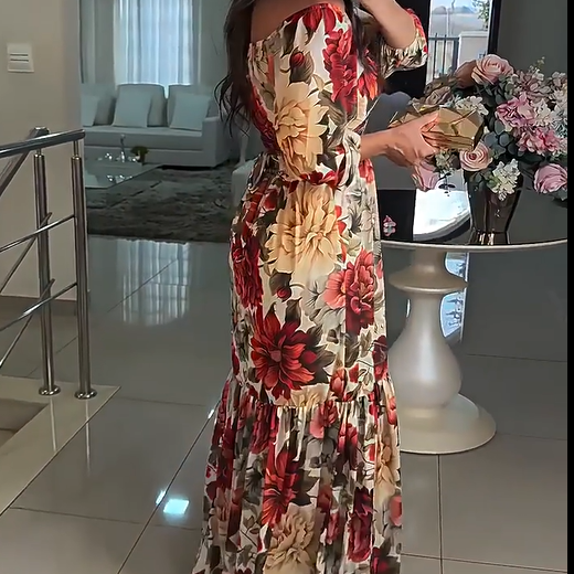 Paulina™ - Floral Pleated V-Neck Dress