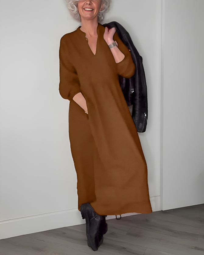 Amanda™ - The slimming maxi dress with V-neckline