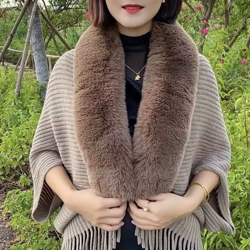 Martine™ - Elegant rabbit fur shawl for a luxurious winter