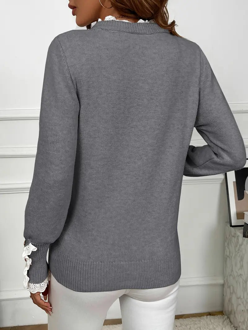 Inaya™ - Elegant knitted sweater with ruffles and buttons