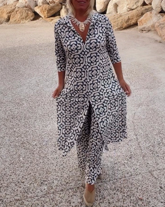 Livia™ - Vintage Printed Set with Lapels and Buttons 