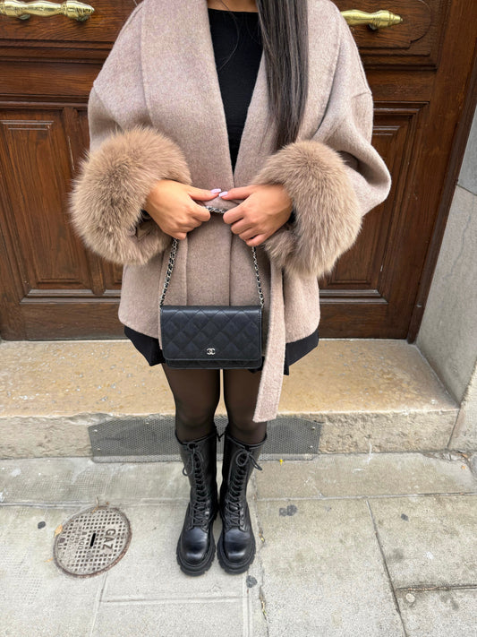 Merel™ - Luxury Plush Coat for Elegant Winter