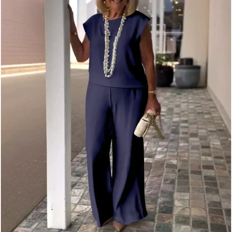 Anissa™ - Women's Sleeveless Top and Crew Neck Pants 
